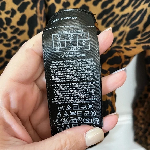 Guess Blouse Animal Print Blouse Small - Picture 7 of 9